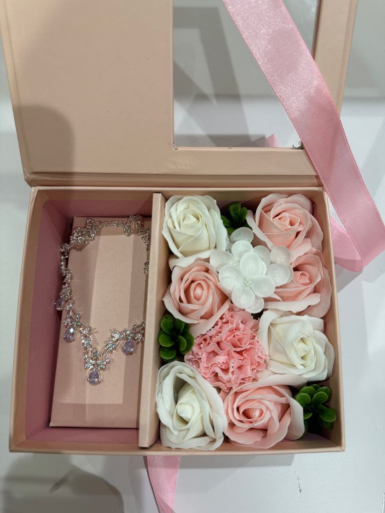 Rose Jewelry Gift Box Valentine's Day Marriage Acrylic Ring Boxes Necklace Storage Rose Jewelry Display Rack