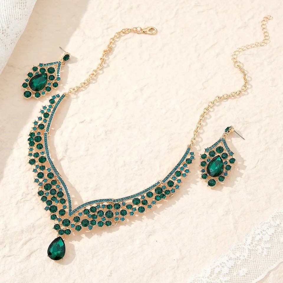 Baroque Vintage Green Crystal Heart Bridal Jewelry Sets Rhinestone Tiaras Crown Stud Earrings Necklace Wedding Dubai Jewelry Set