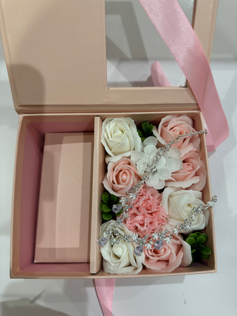 Rose Jewelry Gift Box Valentine's Day Marriage Acrylic Ring Boxes Necklace Storage Rose Jewelry Display Rack