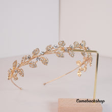 Load image into Gallery viewer, Queen Crown and Tiaras for Women,Crystal Bridal Tiaras Crown Vintage Gold Hair Accessories Wedding Green