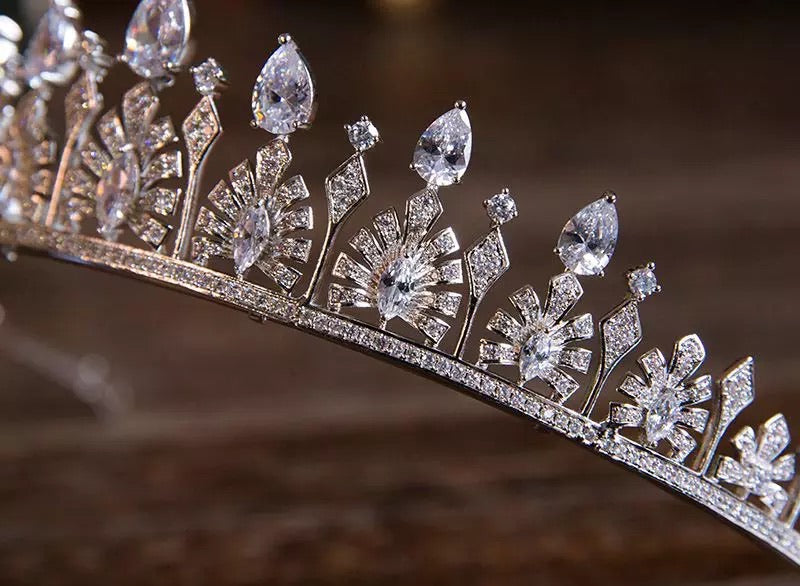 crown Tiaras Fashion Noble azorite Tiara for Bride princess,Swarovski