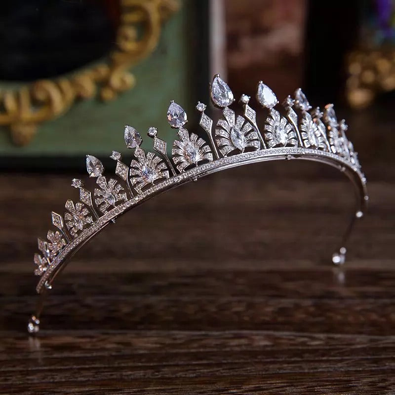 crown Tiaras Fashion Noble azorite Tiara for Bride princess,Swarovski