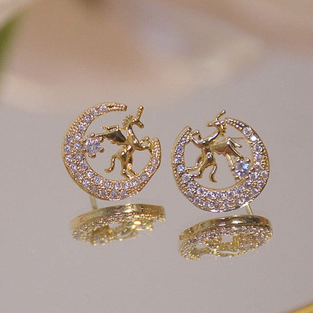 New Cute Animal Stud Earrings for Women Temperament Horse Kitten Owl Pearl Rhinestone Earring Girls Birthday Party Jewelry