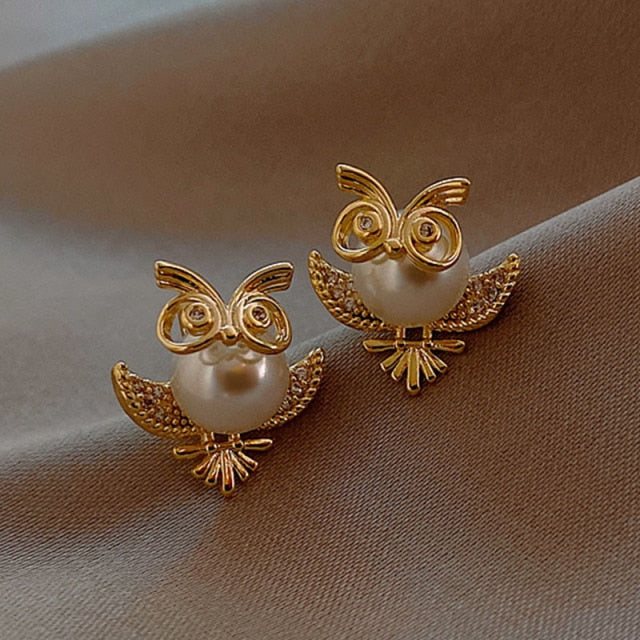 New Cute Animal Stud Earrings for Women Temperament Horse Kitten Owl Pearl Rhinestone Earring Girls Birthday Party Jewelry