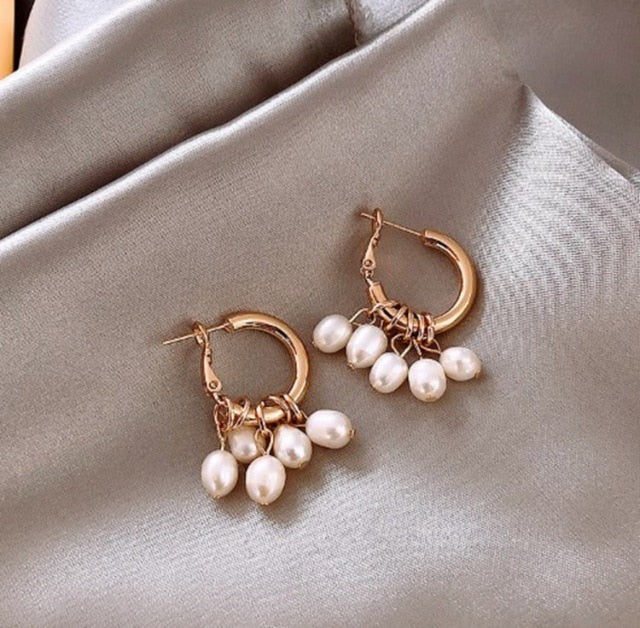 New Cute Animal Stud Earrings for Women Temperament Horse Kitten Owl Pearl Rhinestone Earring Girls Birthday Party Jewelry
