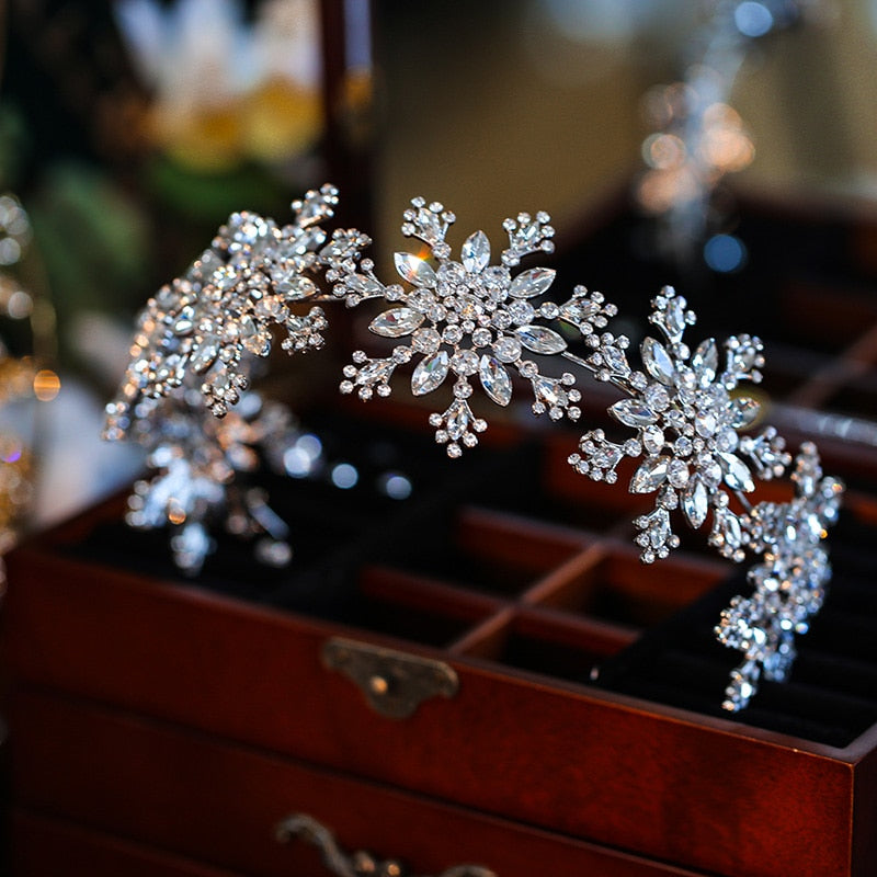 Luxury Crystal Snowflake Hairband Floral Bridal Tiaras Baroque Crown Rhinestone Pageant Diadem Headband Wedding Hair Accessories